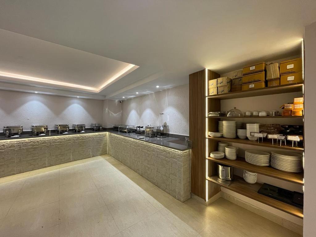 Hotel Santoor Varanasi Exterior photo